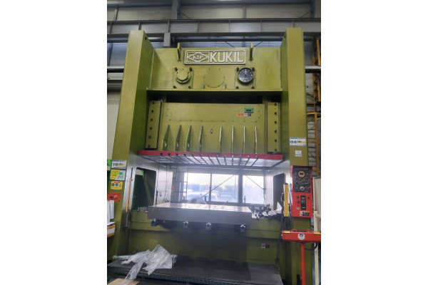 세미프레스 400톤